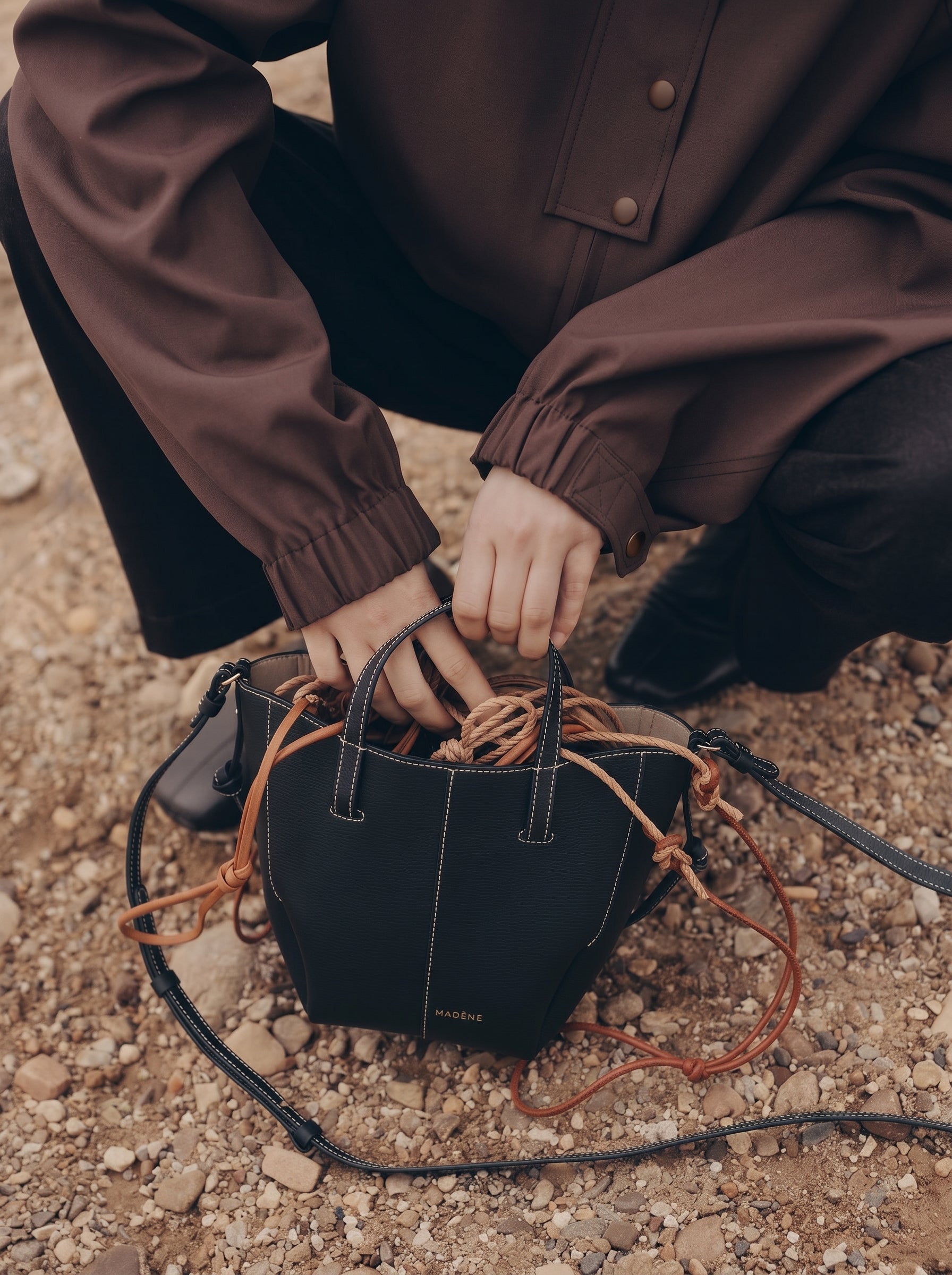 Aveline Tote Nano - Black Grain Écru Stitch