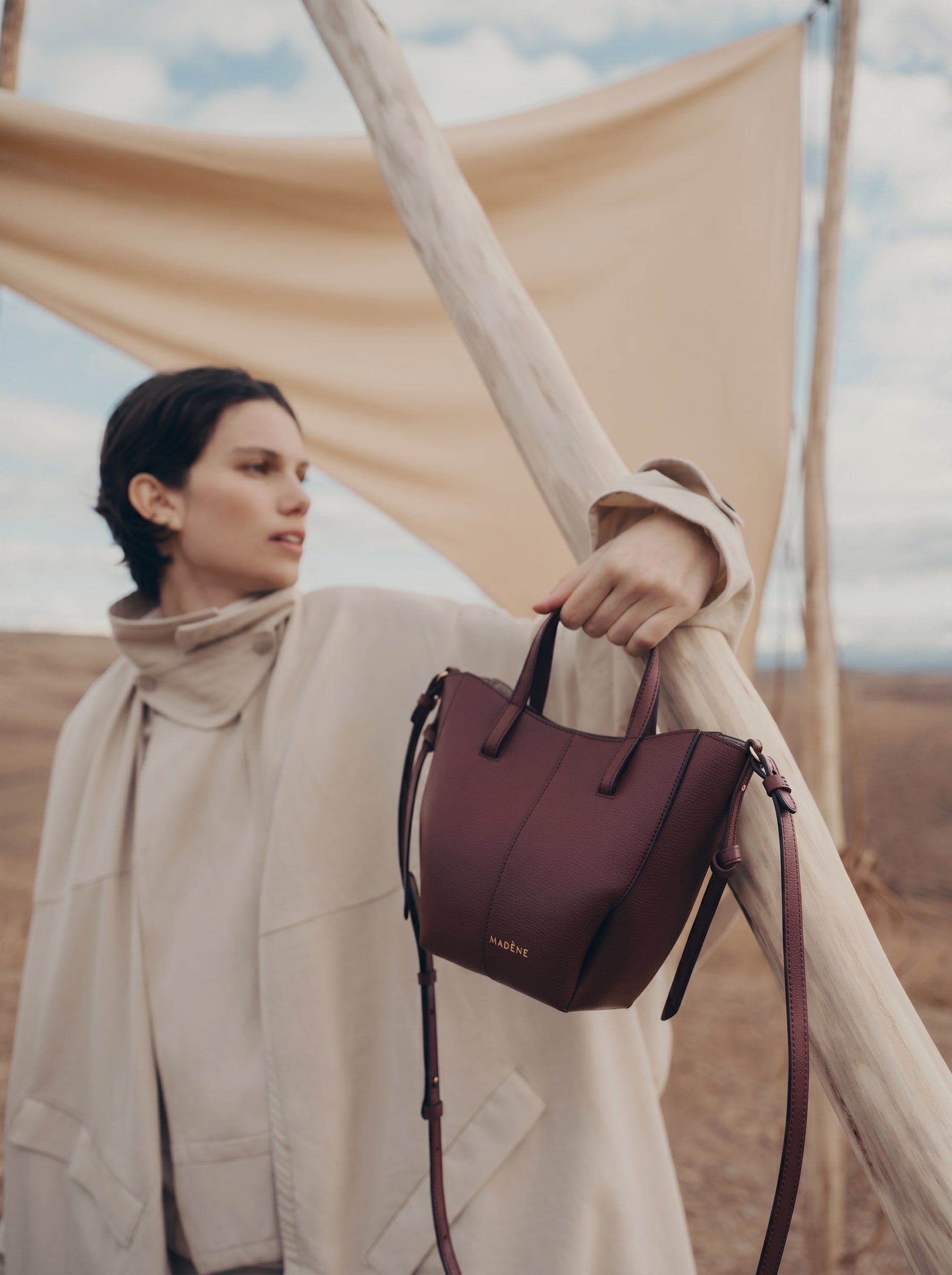 Aveline Tote Nano - Textured Black Cherry